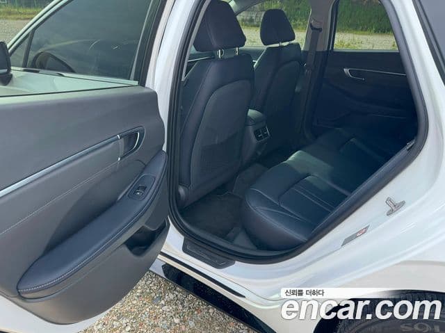 Hyundai Sonata 2022 — Şəkil 11/18