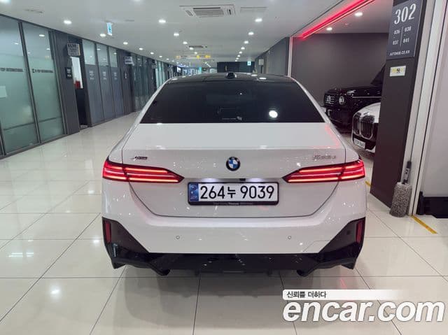 BMW 5 Series 2024 — ფოტო 4/19