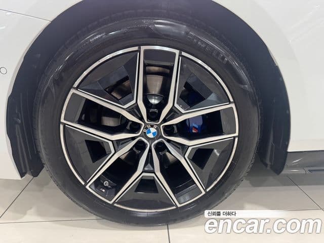 BMW 5 Series 2024 — ფოტო 5/19