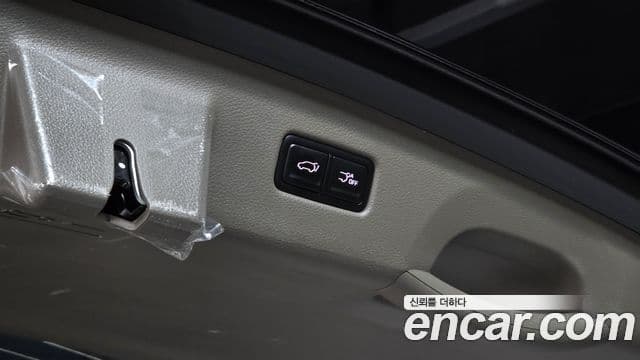 Kia Carnival 2023 — Şəkil 20/20