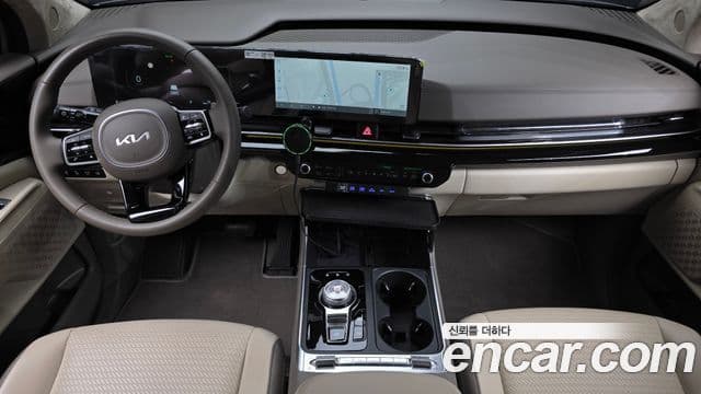 Kia Carnival 2024 — Photo 8/20