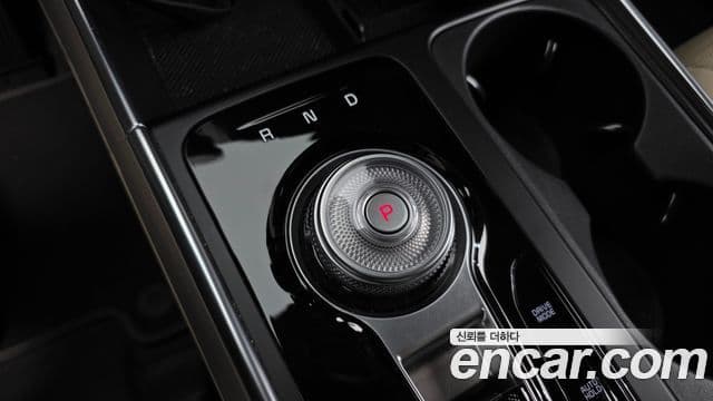 Kia Carnival 2024 — Photo 14/20