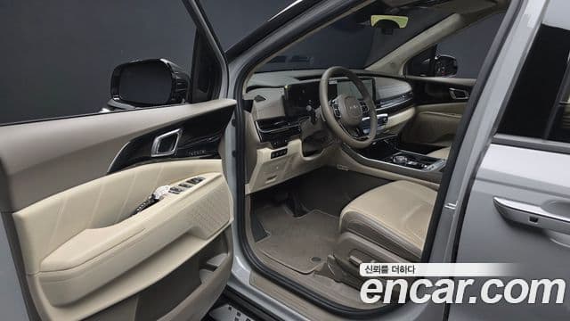 Kia Carnival 2024 — Photo 16/20
