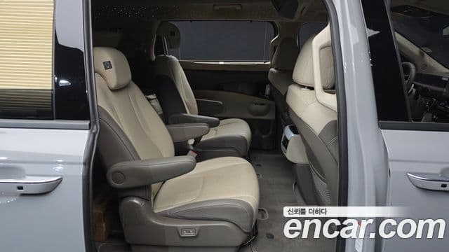 Kia Carnival 2024 — Photo 19/20