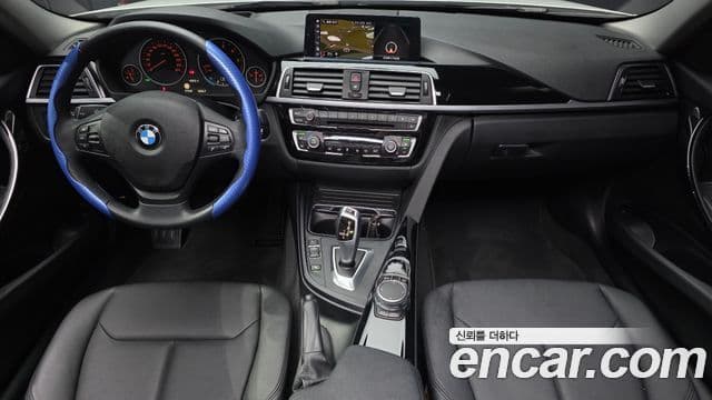 BMW 3 Series 2018 — Фото 7/20