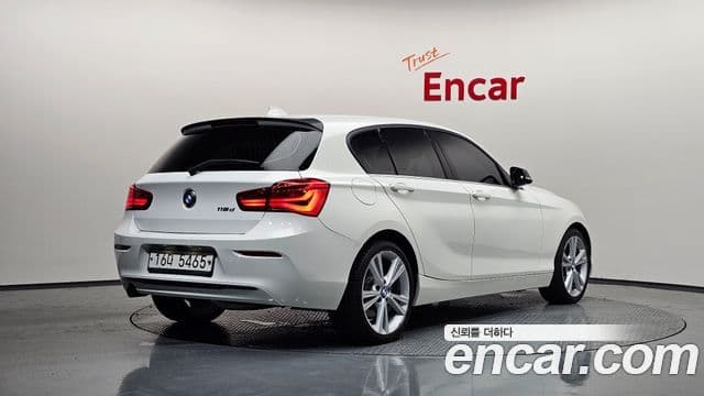 BMW 1 Series 2019 — ფოტო 2/20