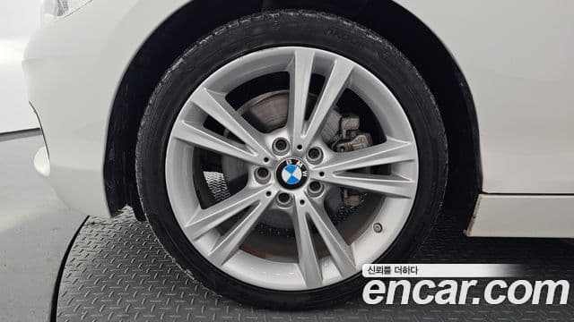BMW 1 Series 2019 — ფოტო 5/20