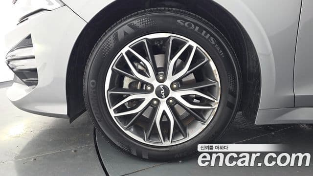 Kia K5 2023 — ფოტო 5/20
