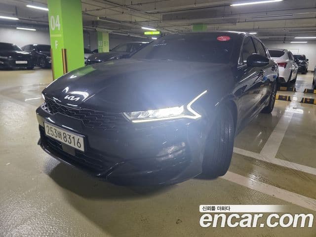 Kia K5 2023 — Şəkil 9/19