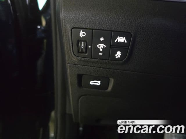 Kia K5 2023 — Şəkil 14/19
