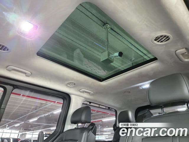 Hyundai Staria 2024 — Şəkil 13/20