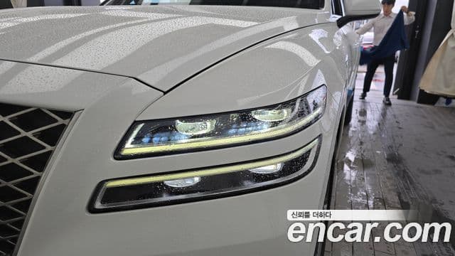 Genesis GV80 2021 — ფოტო 19/38