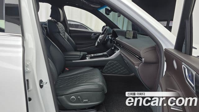 Genesis GV80 2021 — ფოტო 36/38