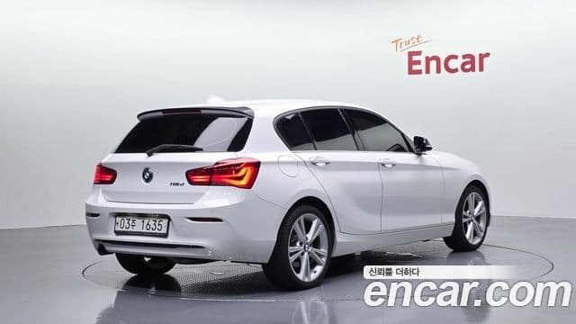 BMW 1 Series 2019 — ფოტო 1/20