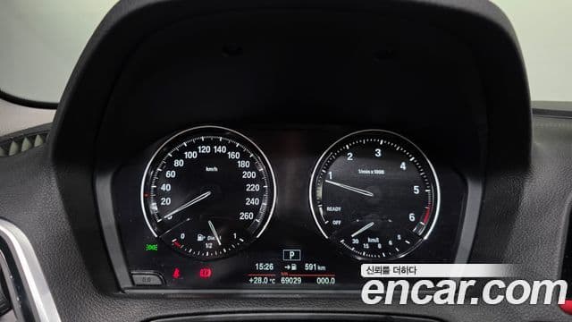 BMW 1 Series 2019 — ფოტო 6/20