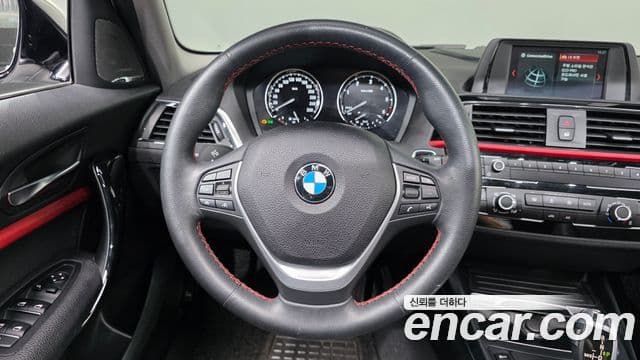 BMW 1 Series 2019 — ფოტო 12/20