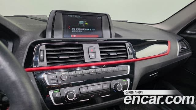 BMW 1 Series 2019 — ფოტო 13/20