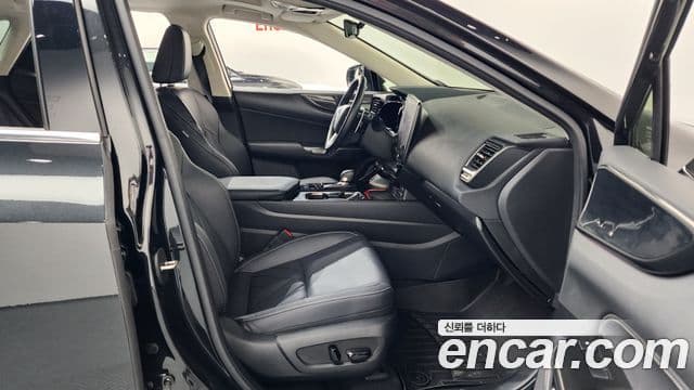 Lexus NX350h 2023 — Photo 30/37
