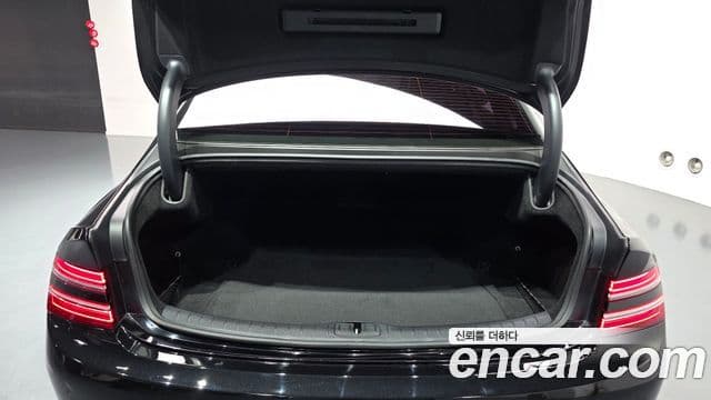 Genesis Electrified G80 2020 — Şəkil 19/20