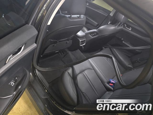 Kia K5 2023 — фото 10 из 19