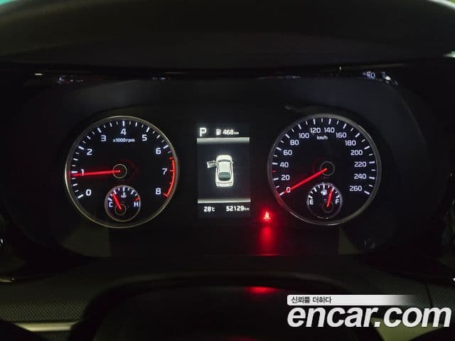 Kia K5 2023 — ფოტო 14/19