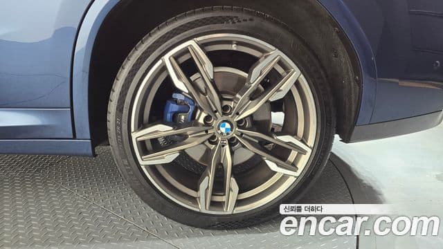 BMW X4 2021 — Photo 27/32