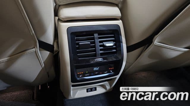 BMW X4 2021 — Photo 25/32