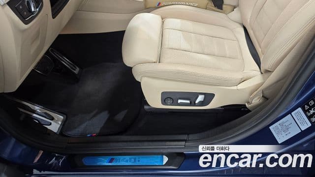 BMW X4 2021 — Photo 19/32