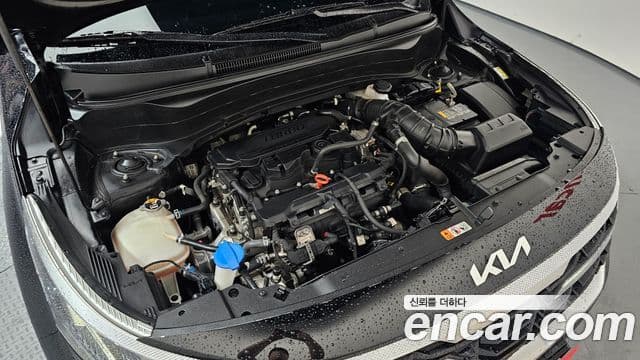Kia Seltos 2022 — ფოტო 6/20