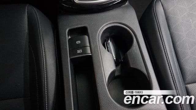 Kia Seltos 2022 — ფოტო 12/20