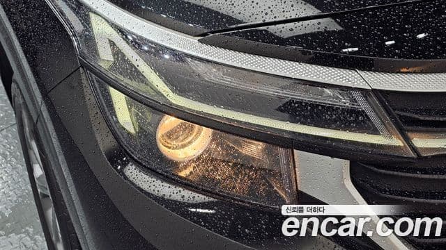 Kia Seltos 2022 — Şəkil 28/33