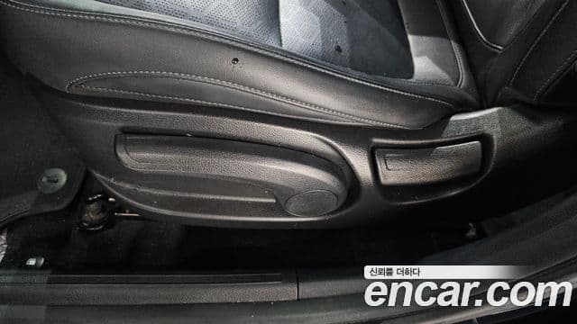 Kia Seltos 2022 — Şəkil 17/33