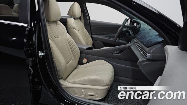 Hyundai Avante 2022 — ფოტო 11/20