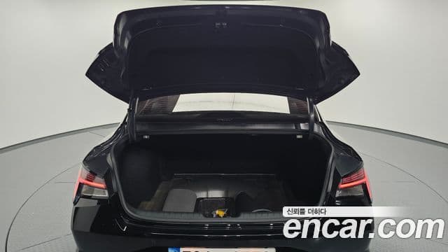 Hyundai Avante 2022 — ფოტო 20/20