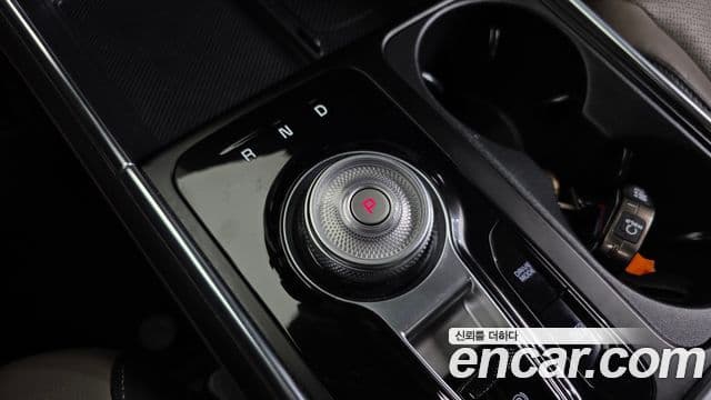 Kia Carnival 2024 — фото 9 из 20