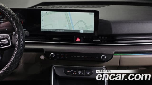 Kia Carnival 2024 — фото 12 из 20
