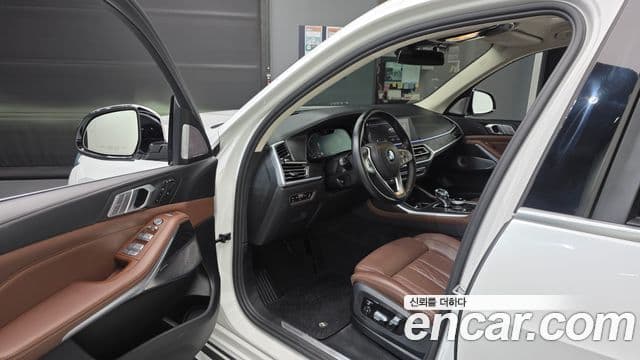 BMW X7 2021 — фото 10 из 20