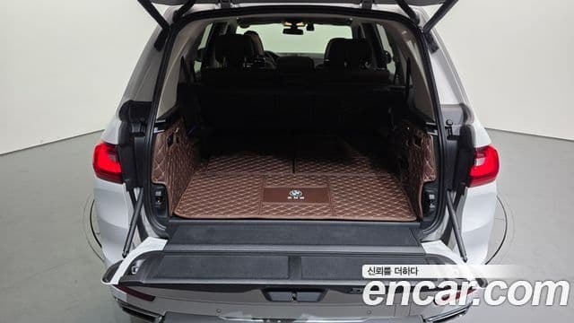 BMW X7 2021 — Şəkil 18/20