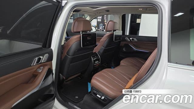 BMW X7 2021 — Şəkil 19/20