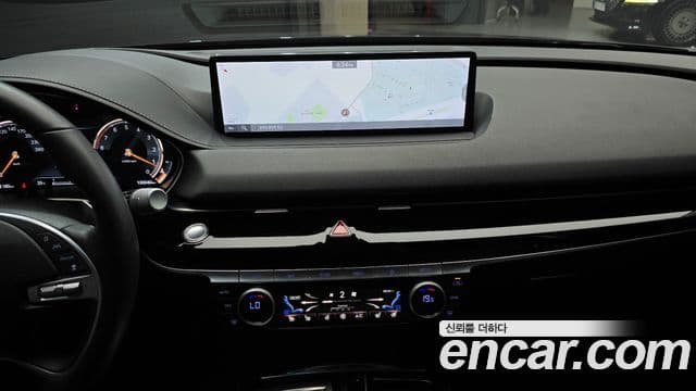 Genesis Electrified G80 2020 — Şəkil 19/20