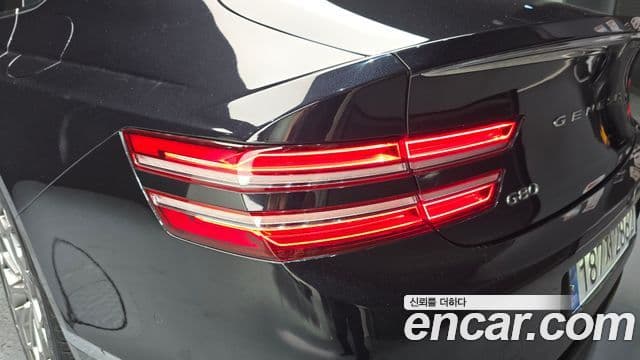 Genesis G80 2020 — Photo 27/32