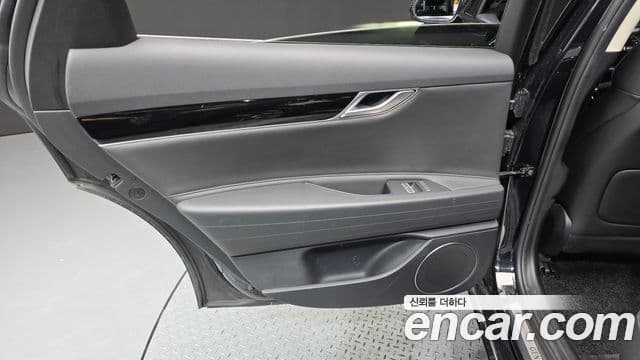 Genesis G80 2020 — Photo 16/32