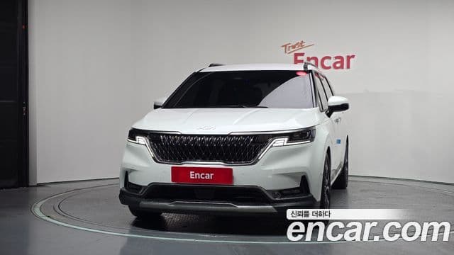Kia Carnival 2023 — Фото 3/20