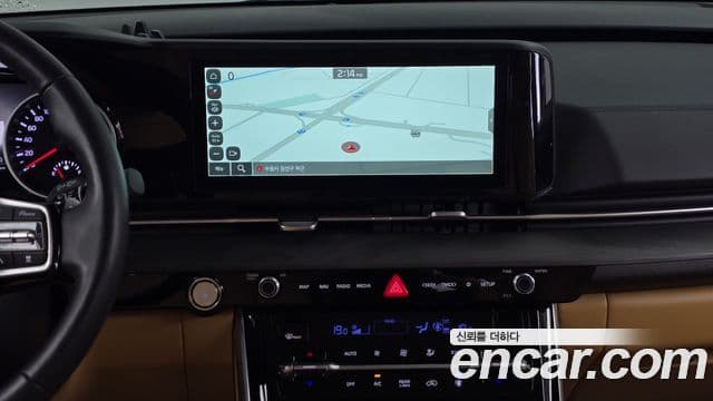 Kia Carnival 2023 — Фото 12/20