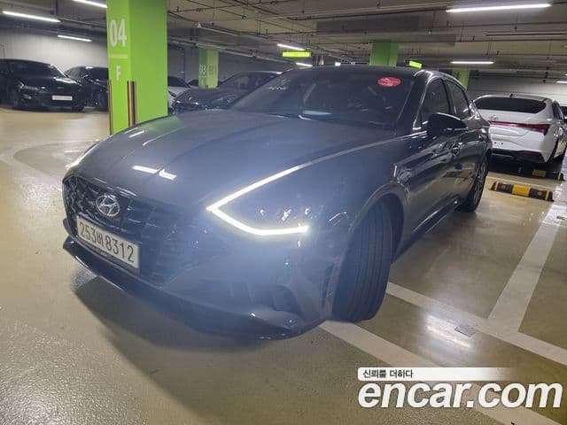 Hyundai Sonata 2022 — ფოტო 18/18
