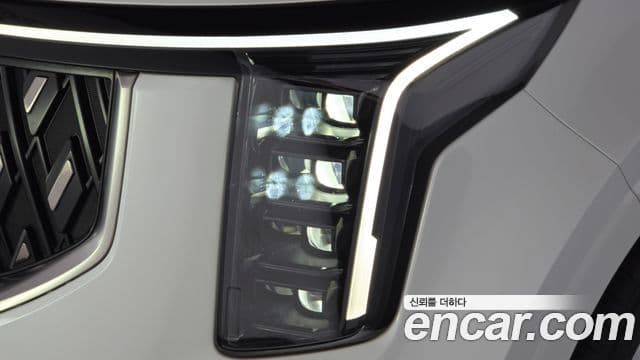 Kia Carnival 2025 — Photo 3/35