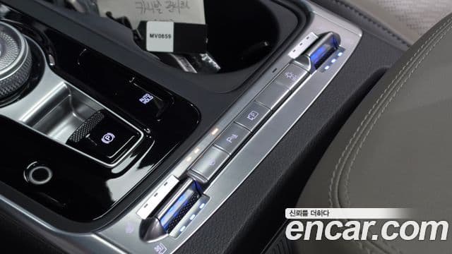 Kia Carnival 2025 — Photo 18/35