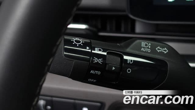 Kia Carnival 2025 — Photo 2/35