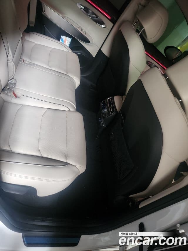 Genesis GV70 2024 — ფოტო 18/20