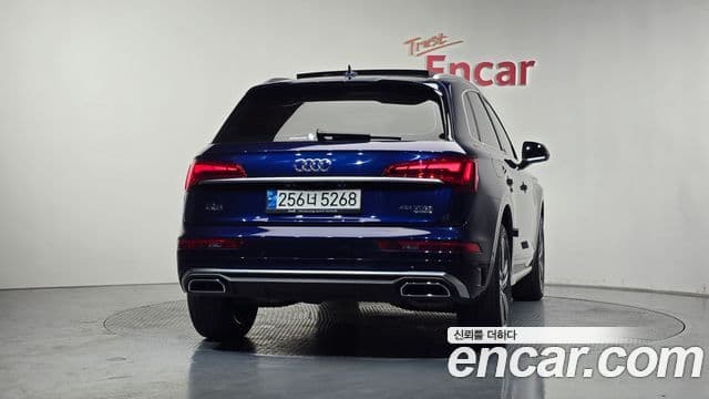 Audi Q5 2021 — ფოტო 4/20